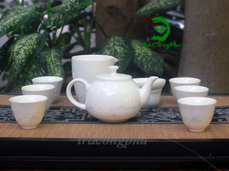 Bộ Ấm Chén Sứ Sơn Thủy - BAC441
